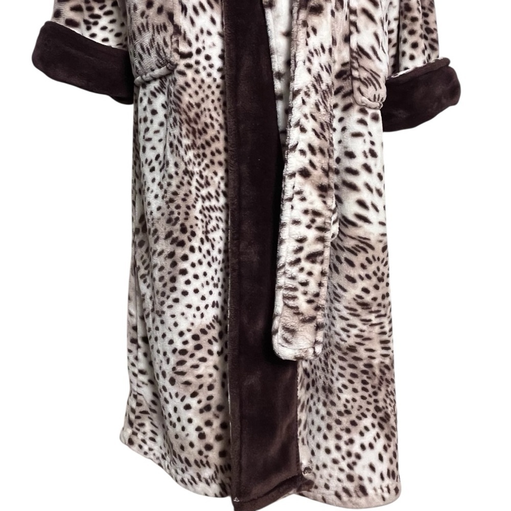 Natori Plush Animal Print Robe — Size XL - Picture 6 of 16
